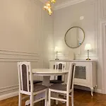 Crown Ultracentral - One Bedroom, Living & Full Kitchen Apartment Timisoara