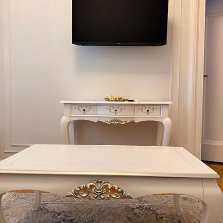 Apartment Crown Ultracentral - Stylish