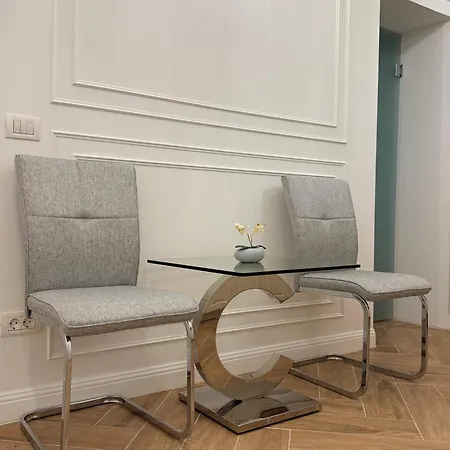 Crown Ultracentral - Stylish Apartment *
