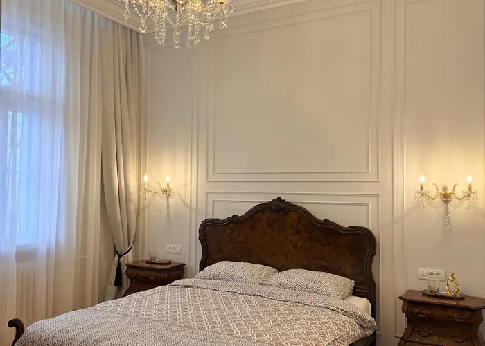 Crown Ultracentral - One Bedroom, Living & Full Kitchen Apartment Timişoara