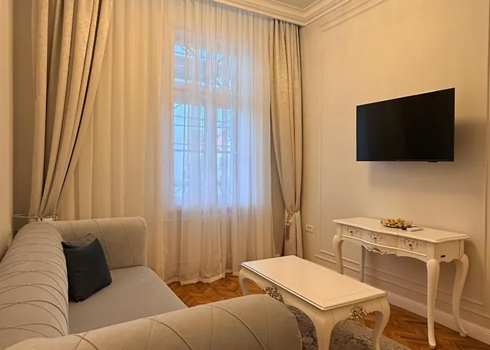 Appartement Crown Ultracentral - One Bedroom, Living & Full Kitchen